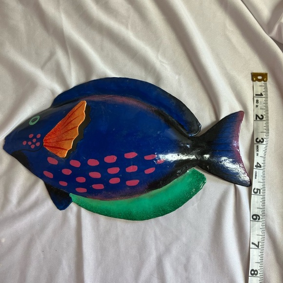 Colorful Fish Wall Decor - Picture 5 of 10